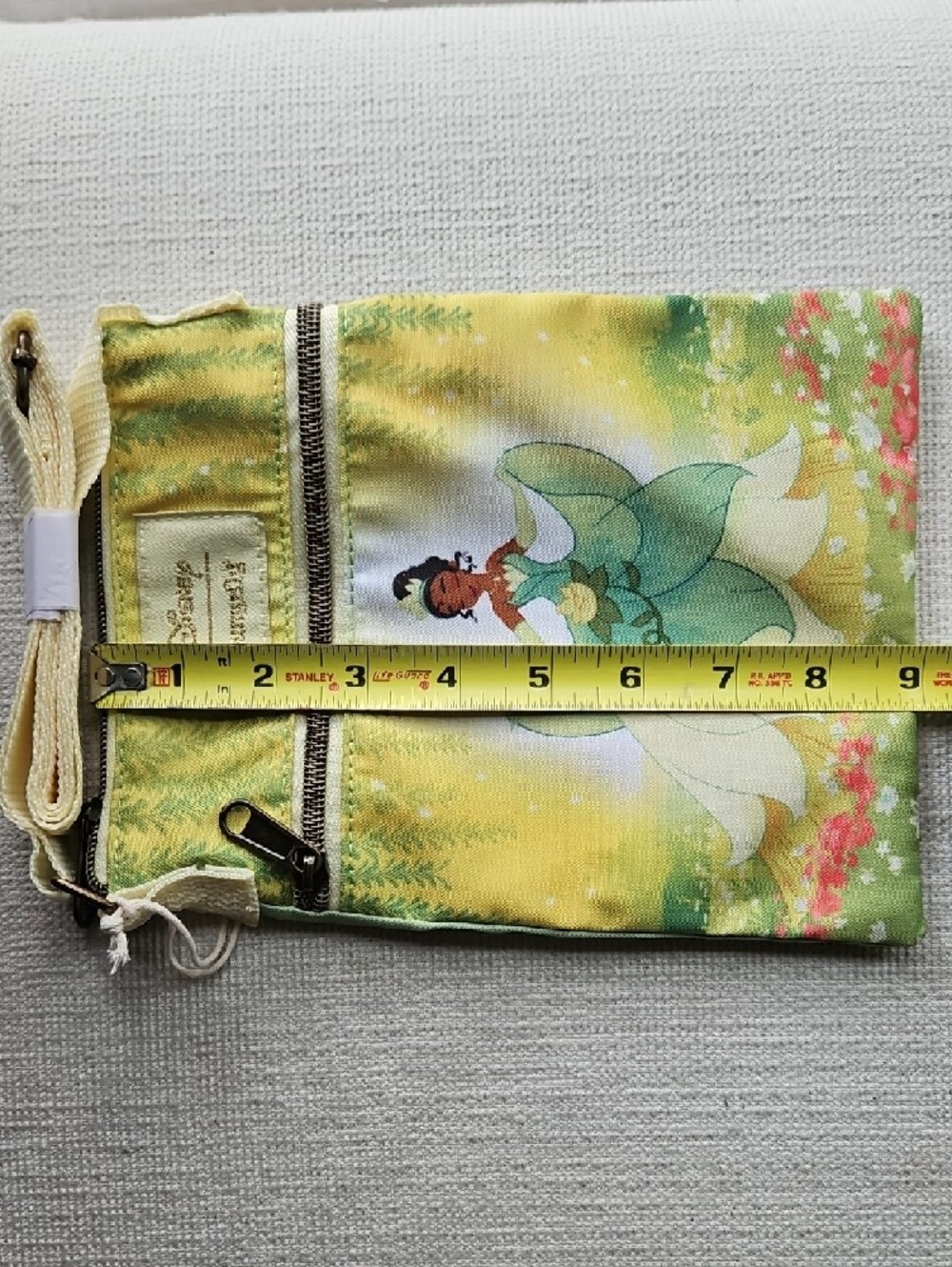 Disney Tiana Fairy Passport Bag - Picture 9 of 11
